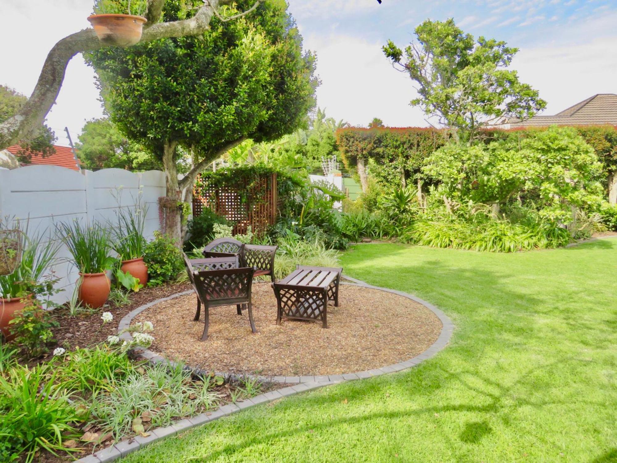 Whistlewood Guesthouse Walmer, Port Eizabeth Port Elizabeth Bagian luar foto